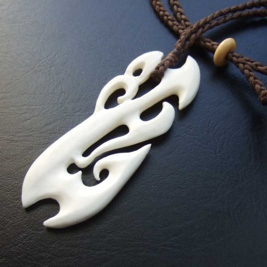 ボーンカービングペンダント【Manaia】 - BTC-30074