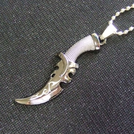 ステンレス製ナイフデザインペンダント（片面加工）-emd00019