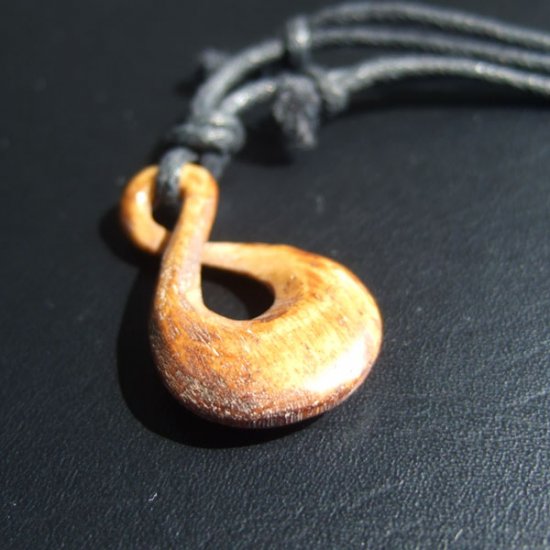 ステイン ボーンカービングペンダント【ツイスト】 - 10007chd