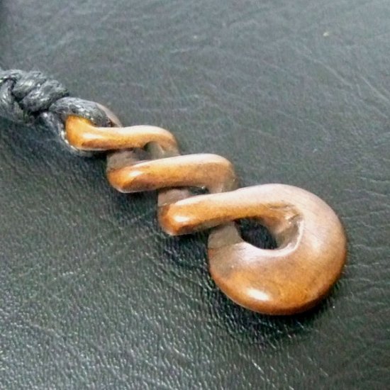 ステイン ボーンカービングペンダント【トリプルツイスト】 - 10027chd