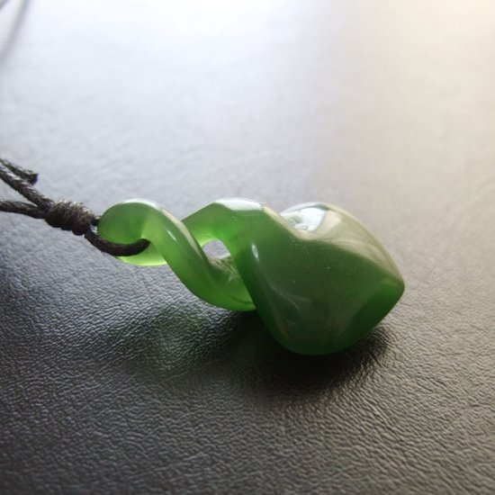 【表示現品】グリーンストーンペンダント【ダブルツイスト】 - 10029chc 《一点もの》