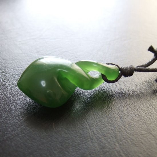 【表示現品】グリーンストーンペンダント【ダブルツイスト】 - 10029chc 《一点もの》