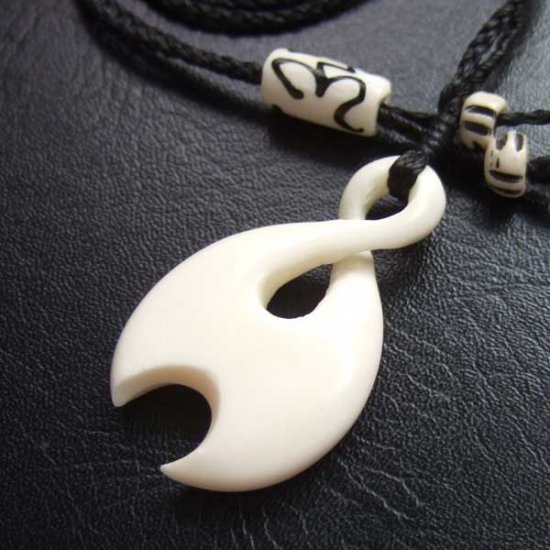 ボーンカービンングペンダント【ツイスト】 - BCT-30016