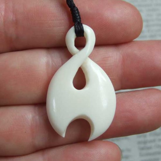 ボーンカービンングペンダント【ツイスト】 - BCT-30016