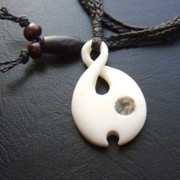 ボーンカービンングペンダント【ツイスト】 - BTC-30065