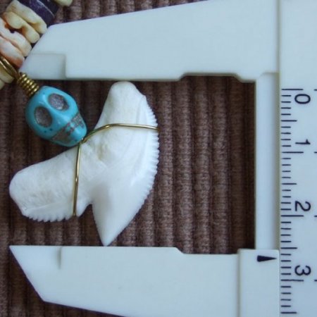 【表示現品】2.6cm タイガーシャークの歯 ビーズネックレス - 21095zhb