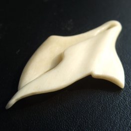 ボーンカービングペンダント【ホエールテール】 - 14003zh 《一点もの》