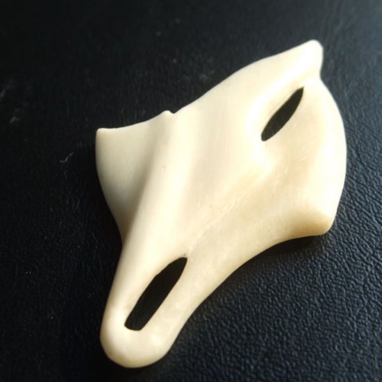 ボーンカービングペンダント【ホエールテール】 - 14003zh 《一点もの》