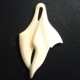 ボーンカービングペンダント【ホエールテール】 - 14003zh 《一点もの》