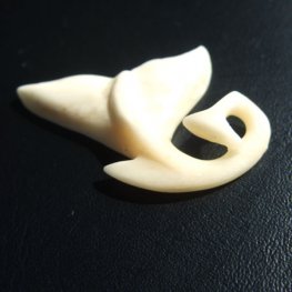ボーンカービングペンダント【ホエールテール】 - 14022zhc 《一点もの》  ボーンカービングペンダント【ホエールテール】 - 14022zhc 《一点もの》