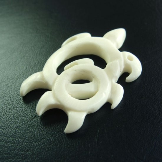 ボーンカービングペンダント【海ガメ】 - 14025chd