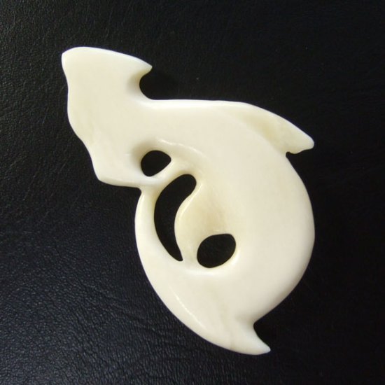 ボーンカービングペンダント【ハンマーヘッド】 - 14038nzc 《一点もの》