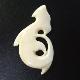 ボーンカービングペンダント【ハンマーヘッド】 - 14038nzc 《一点もの》