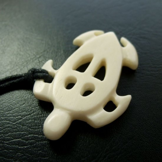 ボーンカービングペンダント【ウミガメ】 - 14049zhb 《一点もの》