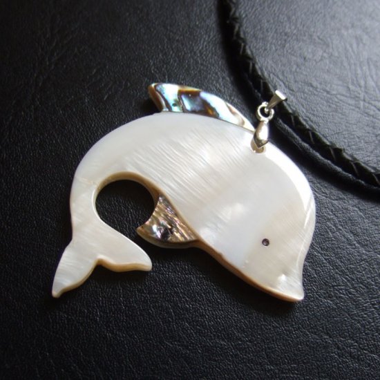 【表示現品】カービングペンダント【イルカ】 - 14068ewj