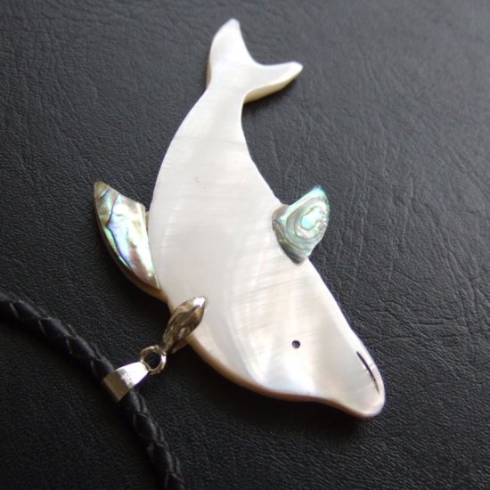 【表示現品】カービングペンダント【イルカ】 - 14069egj