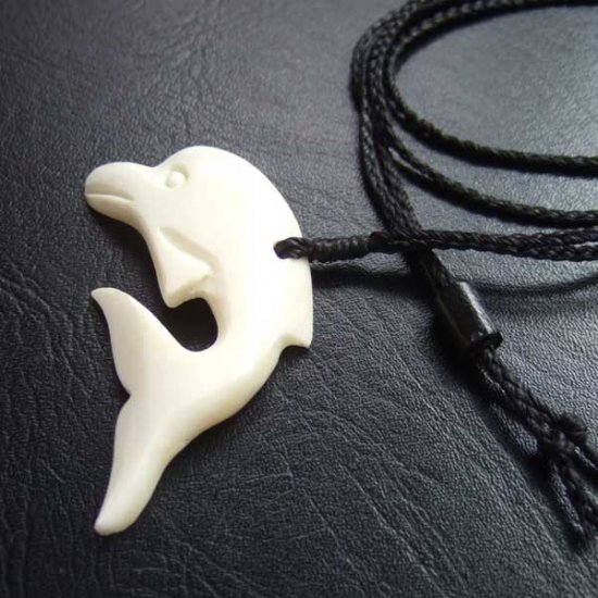 ボーンカービングペンダント【イルカ】 - BCT-30018