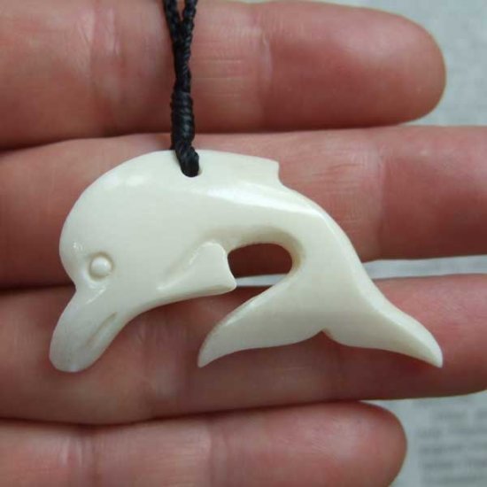 ボーンカービングペンダント【イルカ】 - BCT-30018