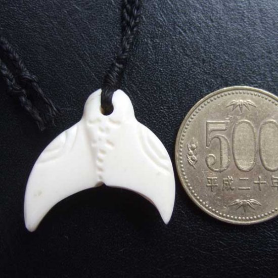 【表示現品】ボーンカービングペンダント【ホエールテール】 - BCT-30020