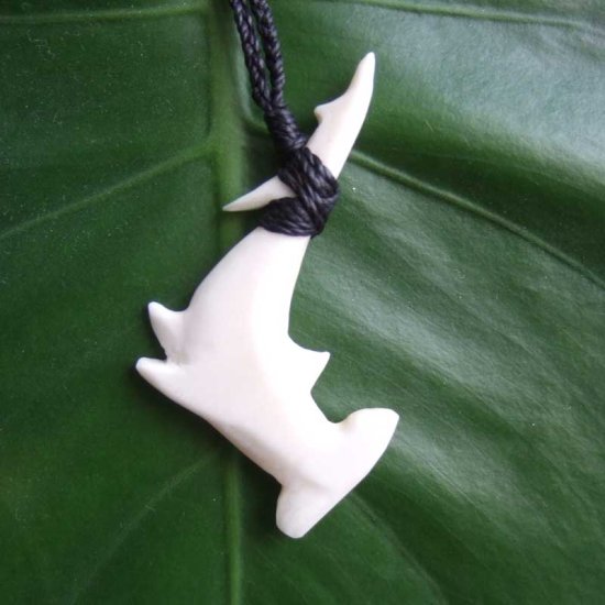 ボーンカービングペンダント【ハンマーヘッド】 - BTC-30046《一点もの》