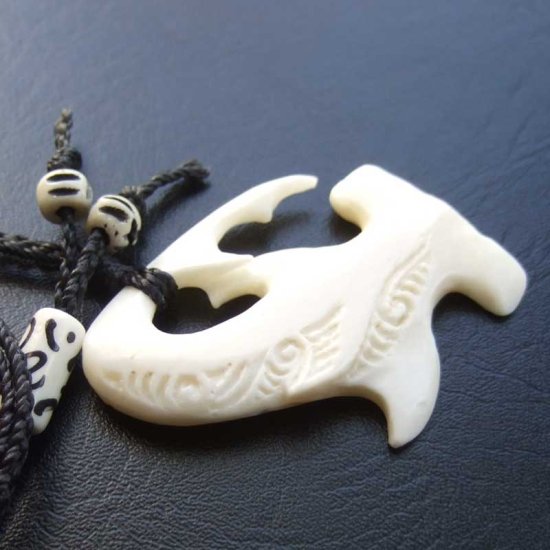 ボーンカービングペンダント【ハンマーヘッド】 - BTC-30067《一点もの》