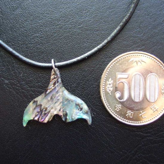 PAUAカービングペンダント【ホエールテール】 - BTC-30077