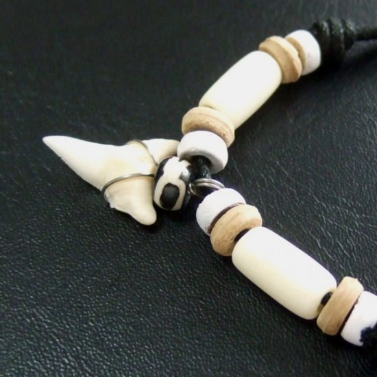 本物のサメの歯ネックレス - 20007thd