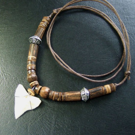 2.5cm メジロザメ 本物のサメの歯ネックレス - 20034etk