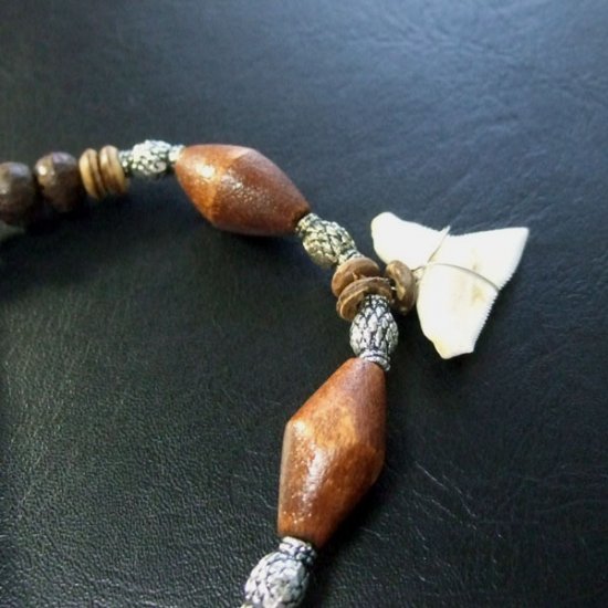 本物のサメの歯ネックレス - 20039etk