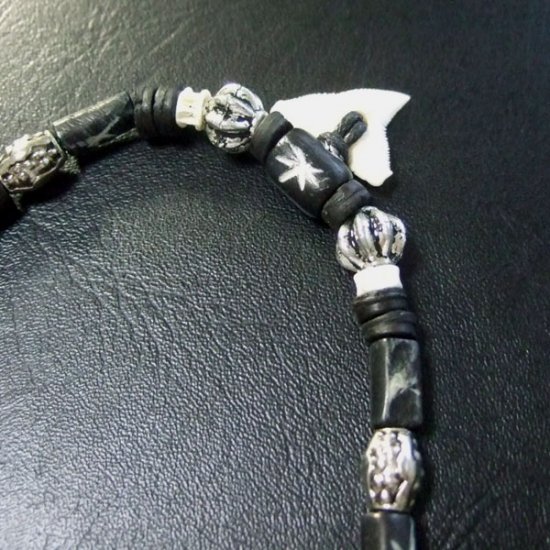 本物のサメの歯ネックレス - 20045etk