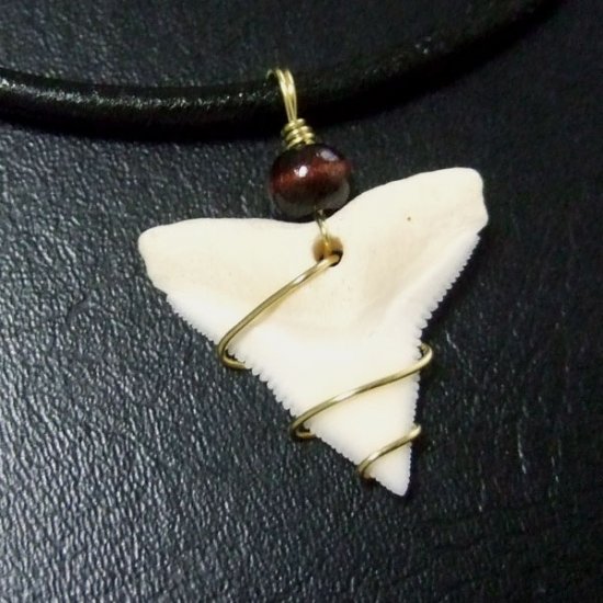 メジロザメ サメの歯チョーカー（約2.4cm） 黒色- 20086zhb