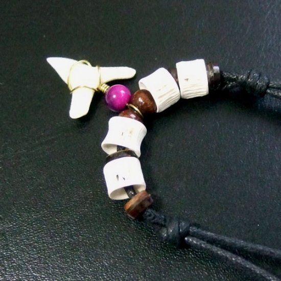 メジロザメ 本物のサメの歯ネックレス - 20125zhc