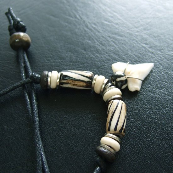 メジロザメ 本物のサメの歯ネックレス - 20166zhd