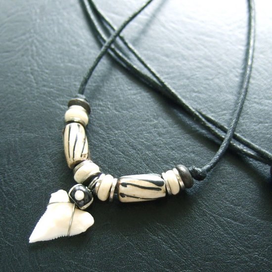 メジロザメ 本物のサメの歯ネックレス - 20166zhd