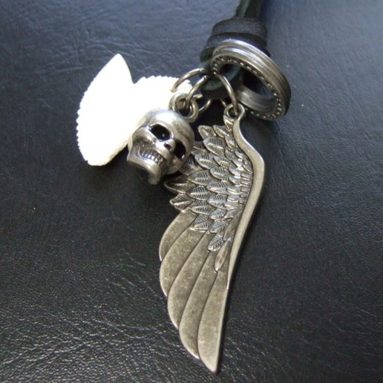 【表示現品】大型イタチザメの歯ペンダント - 20508zhb