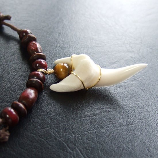 【表示現品】アオザメの歯（約3.7cm）ネックレス - 20585zhb