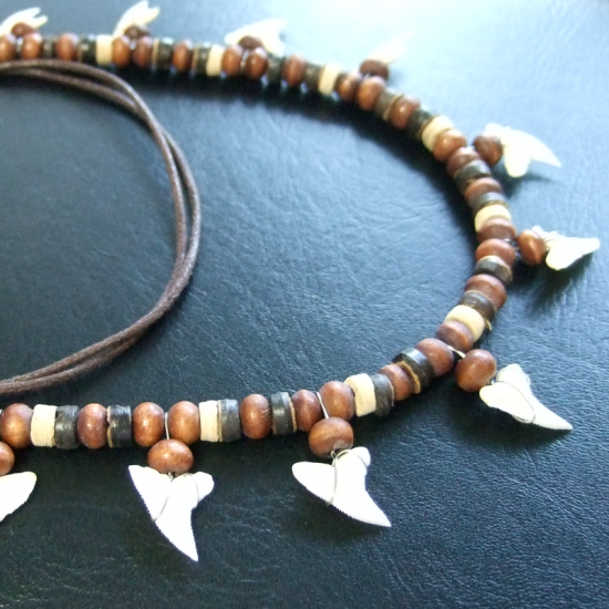 本物のサメの歯ネックレス - 20601esw