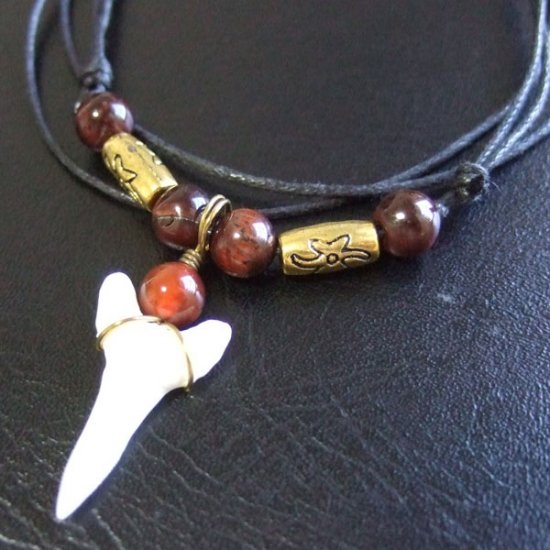 【表示現品】大型メジロザメの歯 ペンダント - 21102zhb