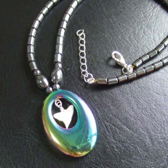 【表示現品】ミニサイズサメの歯ペンダントネックレス - 21116zhb