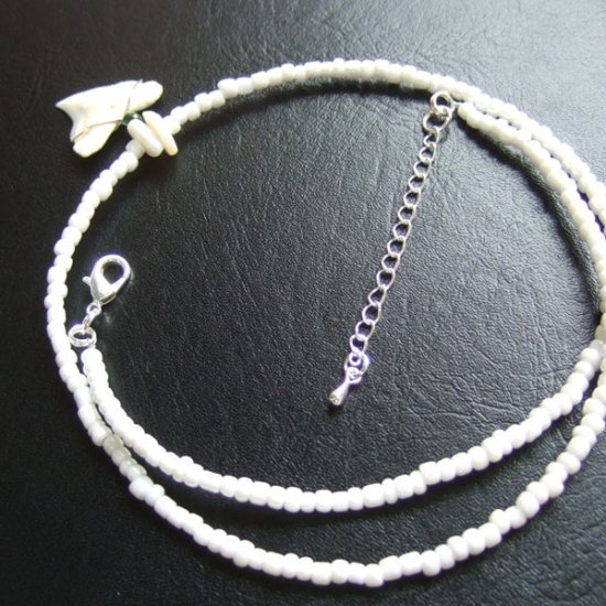 メジロザメの歯 ビーズネックレス - 21207zhb