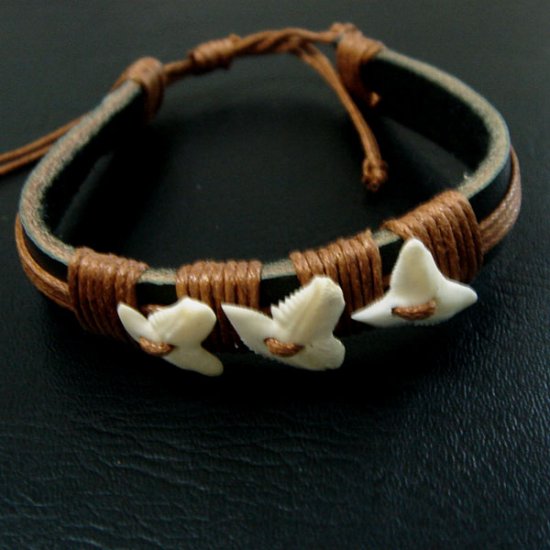 本物のサメの歯レザーブレスレット - 27005esw