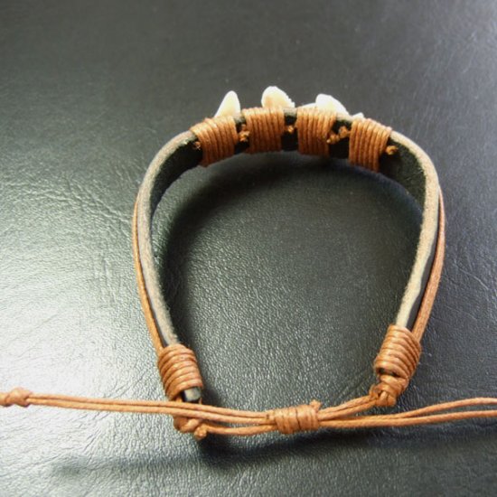 本物のサメの歯レザーブレスレット - 27005esw