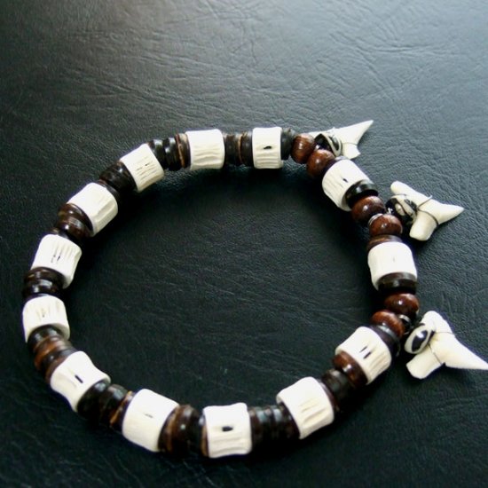 本物のサメの歯ブレスレット - 27038zhc