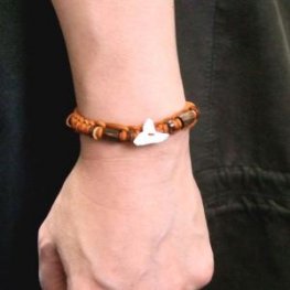 本物のサメの歯レザーブレスレット（茶） - 27065etk