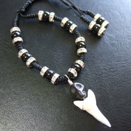 本物のサメの歯（マコシャーク）ブレスレット - 27101zhc