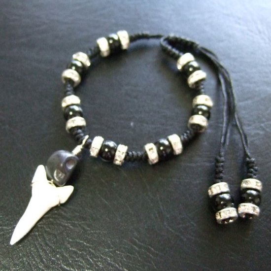 本物のサメの歯（マコシャーク）ブレスレット - 27101zhc