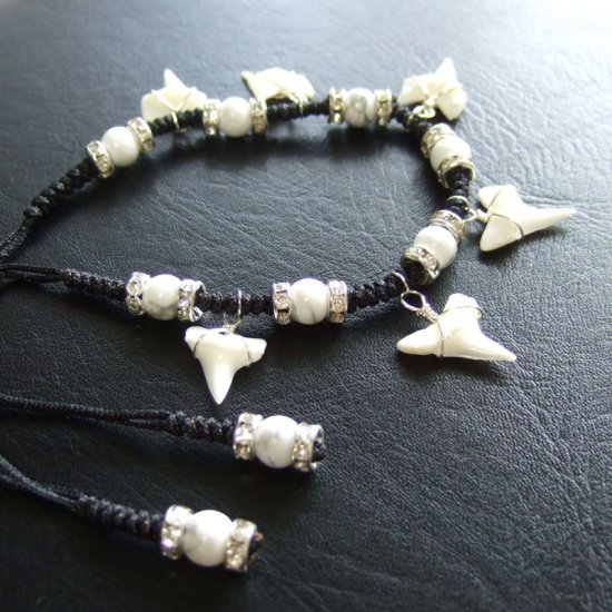 本物のサメの歯（アオザメ）ブレスレット - 27112zhb