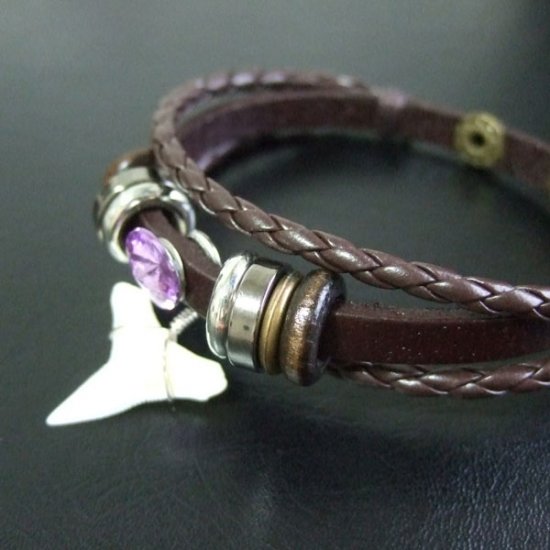 本物のサメの歯ブレスレット - 27180zhb