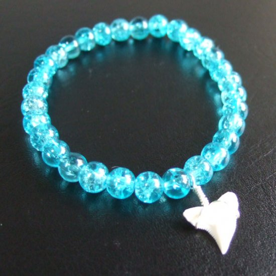 【表示現品】メジロザメの歯　クラッシュグラスビーズ ブレスレット - 27209zhb