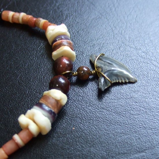 【表示現品】カマヒレザメの歯化石　ビーズブレスレット - 30294zhb